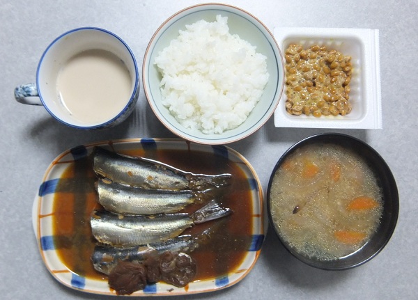 イワシの梅煮・納豆ご飯