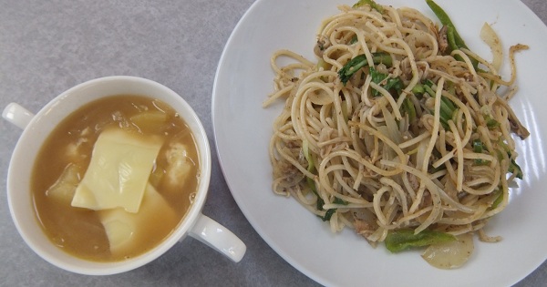 アンチョビとやさいのパスタ