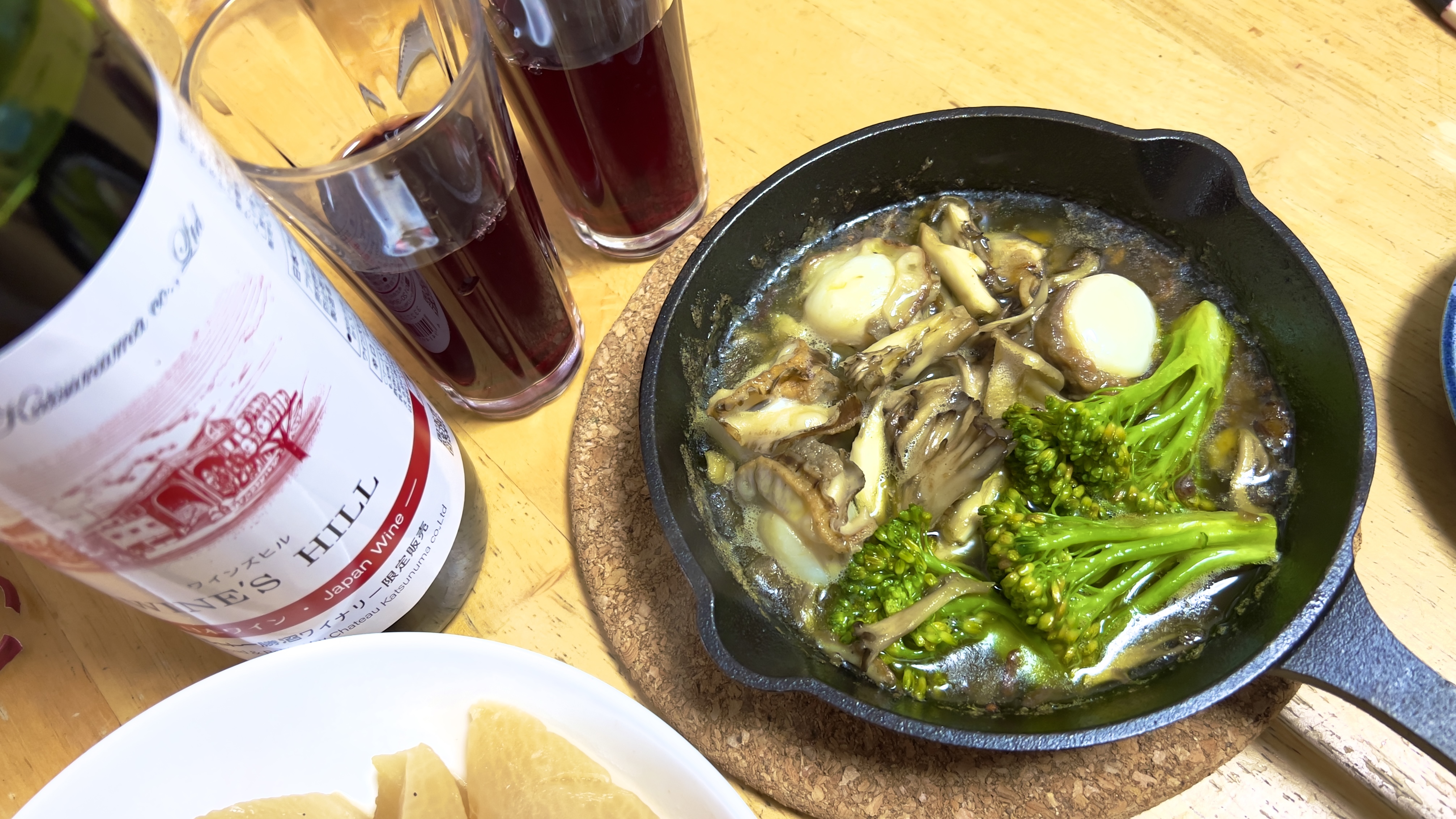 お土産のワインでアヒージョ画像