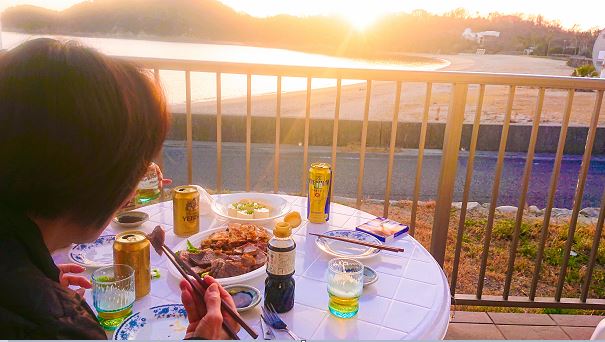 夕日の神蒲刈島で楽しいクッキング